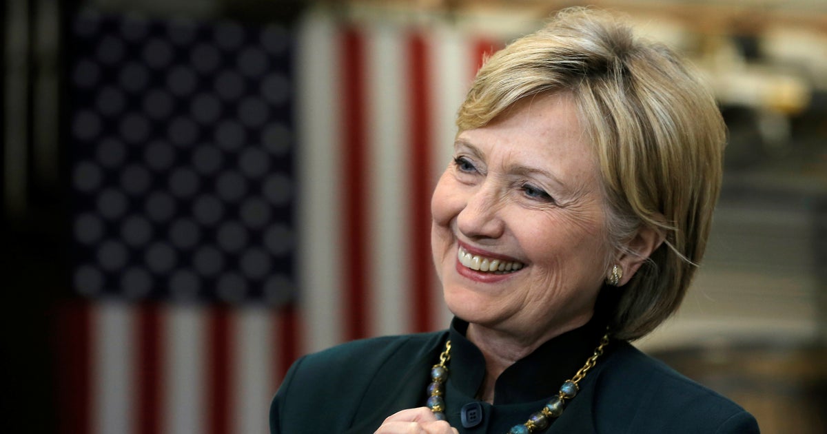 Bust of Hillary Clinton going up in Albanian town